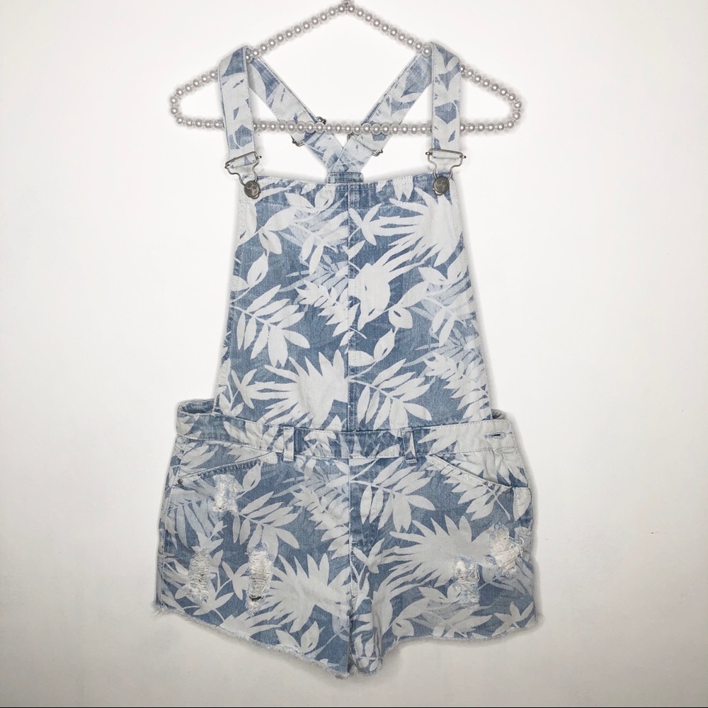ZARA Shortalls Medium Leaf Print
Short Overalls